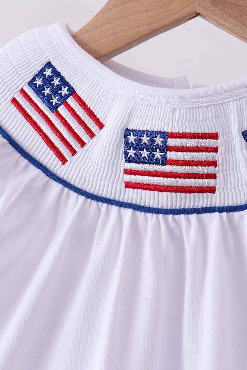 White flag smocked ruffle gingham bloomer set